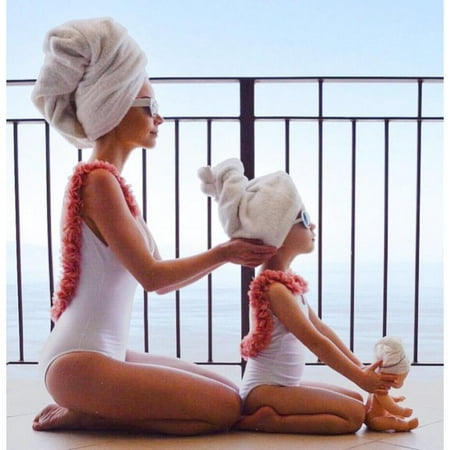 2022 Valentina Matching Swimsuits Mother Daughter Love Summer Toddler Kids Fashion Backless Ruffled Swimwear Children Beachwear
2022 Valentina Matching Swimsuits Mother Daughter Love Summer Toddler Kids Fashion Backless Ruffled Swimwear Children Beachwear