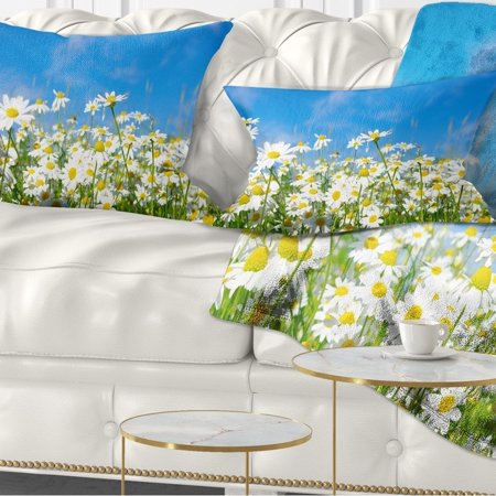 DESIGN ART Designart 'White Daisies under Bright Blue Sky' Floral Throw Pillow