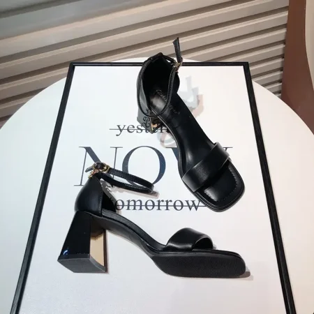 2024 Summer Open Toe Women Sandal Fashion Narrow Band Ladies Elegant Gladiator Shoes Square High Heel Party Dress Pumps black 36
2024 Summer Open Toe Women Sandal Fashion Narrow Band Ladies Elegant Gladiator Shoes Square High Heel Party Dress Pumps black 36