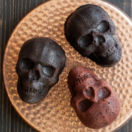Nordic Ware Haunted Skull Cakelet PanBrown-1Piece
