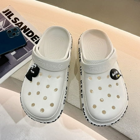 Summer parent-child hole shoes cute cartoon outdoor children‘s home indoor soft bottom sandals for women
Summer parent-child hole shoes cute cartoon outdoor children‘s home indoor soft bottom sandals for women