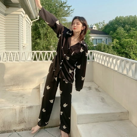 spring and summer new simple fashion 3D digital positioning printing short-sleeved trousers women s pajamas set
spring and summer new simple fashion 3D digital positioning printing short-sleeved trousers women s pajamas set