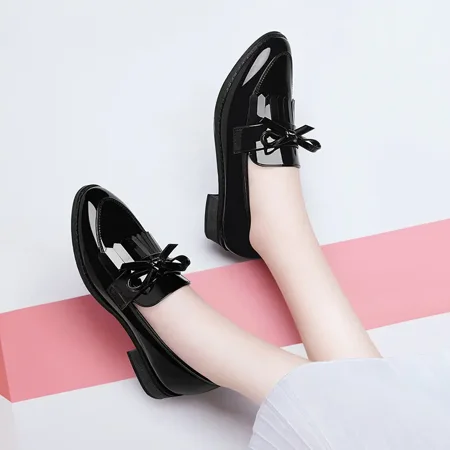 Patent Leather Bow Decor Slip-on Loafers Pointed Toe Low Heel Shoes For Women
Patent Leather Bow Decor Slip-on Loafers Pointed Toe Low Heel Shoes For Women