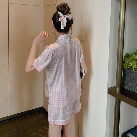 PIKADINGNIS WAVMIT Short Sleeve Pajamas Set Satin 2Pcs Women Sleepwear Shirt Button Polyester Nightwear for Women Short Top Pant Homewear
PIKADINGNIS WAVMIT Short Sleeve Pajamas Set Satin 2Pcs Women Sleepwear Shirt Button Polyester Nightwear for Women Short Top Pant Homewear