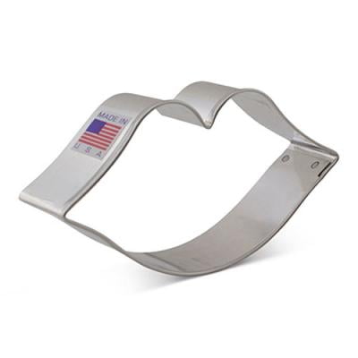 Ann Clark Lips Kiss Cookie Cutter for Valentines Day 4.1 Inch Tin Plated Steel