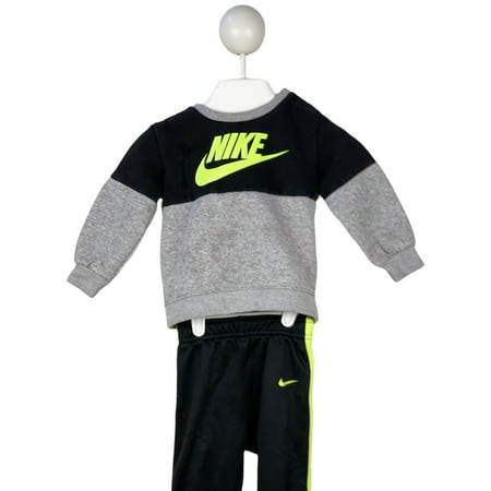 Pre-Owned My Little Outfit Sweatshirt and Pants 18-24 Months
Pre-Owned My Little Outfit Sweatshirt and Pants 18-24 Months