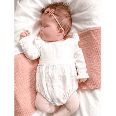Newborn Baby Girls Romper Solid Color Round Neck Long Sleeve Ruffle Bodysuit Jumpsuit for Spring Autumn 0-12 Months
Newborn Baby Girls Romper Solid Color Round Neck Long Sleeve Ruffle Bodysuit Jumpsuit for Spring Autumn 0-12 Months