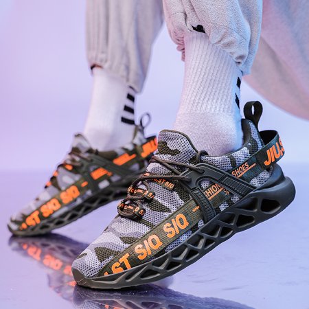 Men‘s Running Shoes Camo Blade Type Sneakers 
Men‘s Running Shoes Camo Blade Type Sneakers