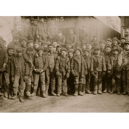 Breaker boys working in Ewen Breaker of Pennsylvania Coal Co. Print Wall Art
