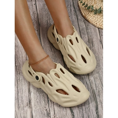 Hollow Out Textured Vented Clogs Women‘s Footwear