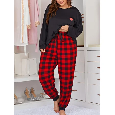 Plus Size Valentine Day Heart Print Long Sleeve Tee & Plaid Pattern Pants Pajama Set Women‘s Plus Slight Stretch Casual Loungewear Set
Plus Size Valentine Day Heart Print Long Sleeve Tee & Plaid Pattern Pants Pajama Set Women‘s Plus Slight Stretch Casual Loungewear Set