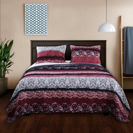 Barefoot Bungalow Monroe Americana Ruffled Quilt Set