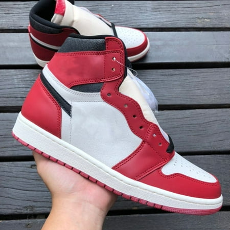 Jumpman 1 1s Basketball Shoes Mens Women Chicago Lost and Found University Blue UNC Bred Patent Black Toe Tan Gum Smoke Grey Starfish Gorge Green Designer Sneakers
Jumpman 1 1s Basketball Shoes Mens Women Chicago Lost and Found University Blue UNC Bred Patent Black Toe Tan Gum Smoke Grey Starfish Gorge Green Designer Sneakers
