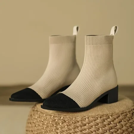 Women‘s Knitted Breathable Short Boots Pointed Toe Platform Heel Short Shoes Women‘s Footwear
Women‘s Knitted Breathable Short Boots Pointed Toe Platform Heel Short Shoes Women‘s Footwear