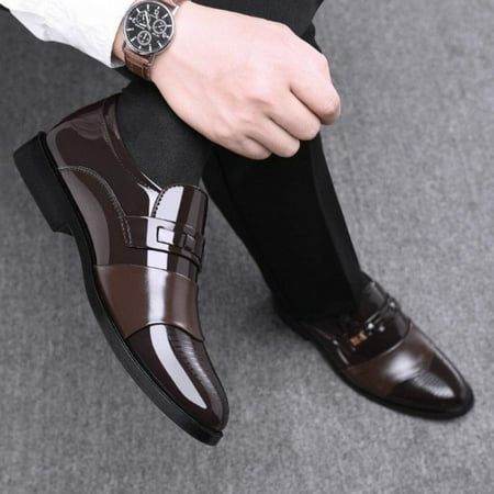 Shake the sound of the same new men‘s formal shoes business casual fashion pointed pedal generation of casual shoes
Shake the sound of the same new men‘s formal shoes business casual fashion pointed pedal generation of casual shoes