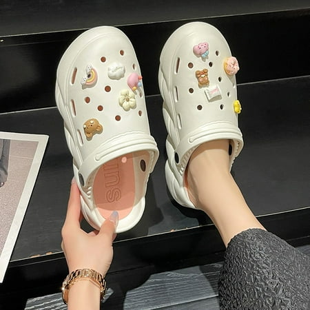 Women‘s Cute Pillow Solid Color EVA Clogs Hollow Out Non-slip Platform Slides Indoor & Outdoor Sandals
Women‘s Cute Pillow Solid Color EVA Clogs Hollow Out Non-slip Platform Slides Indoor & Outdoor Sandals