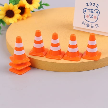 7Pcs Mini Traffic Road Cones Toys Training Roadblock Signs Educational Toy
