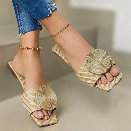 2021 New Woman Summer Flat Sandals Plus Size Round Buckle Solid Flats Female Casual Slippers Ladies Women Fashion Beach Shoes
2021 New Woman Summer Flat Sandals Plus Size Round Buckle Solid Flats Female Casual Slippers Ladies Women Fashion Beach Shoes