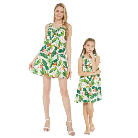 Matching Hawaiian Luau Mother Daughter Round Neck Shift Dresses in Orchid Paradise
Matching Hawaiian Luau Mother Daughter Round Neck Shift Dresses in Orchid Paradise