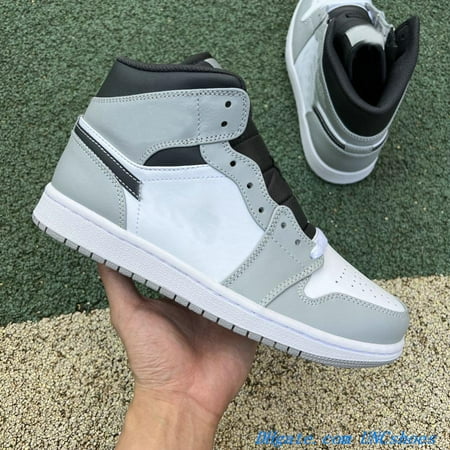 Basketball Shoes Mens Women 1 1s Retro Travis Scott Black Phantom Patent Bred Starfish Chicago Lost and Found Ice Blue Gorge Green Dark Mocha Twist Sneakers Trainers
Basketball Shoes Mens Women 1 1s Retro Travis Scott Black Phantom Patent Bred Starfish Chicago Lost and Found Ice Blue Gorge Green Dark Mocha Twist Sneakers Trainers