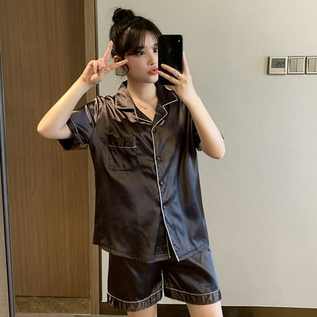 QWZNDZGR Sleepwear Men Silk Satin Solid Color Pajama Sets Couple Button-Down Pyjamas Shorts Home Clothes Suits Pijama Women Loungewear Pj
QWZNDZGR Sleepwear Men Silk Satin Solid Color Pajama Sets Couple Button-Down Pyjamas Shorts Home Clothes Suits Pijama Women Loungewear Pj