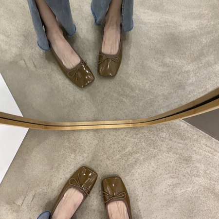 Flat bow single shoes women s shoes 2023 new spring soft bottoming red bean spring and autumn shoes
Flat bow single shoes women s shoes 2023 new spring soft bottoming red bean spring and autumn shoes