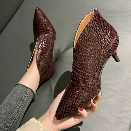 Fidelma Women s Boots Fashion Autumn Snake Pattern Short Boots Pointed Thin Heel Boots Wine 37
Fidelma Women s Boots Fashion Autumn Snake Pattern Short Boots Pointed Thin Heel Boots Wine 37