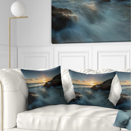 DESIGN ART Designart 'Sydney Seashore at Sunset' Seascape Throw Pillow