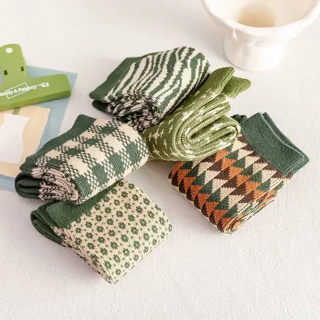 5Pairs Christmas Gift Socks Warm Wool Socks Cute Novelty Crew Socks Vintage Style Gentle Socks Great Gifts Idea
5Pairs Christmas Gift Socks Warm Wool Socks Cute Novelty Crew Socks Vintage Style Gentle Socks Great Gifts Idea