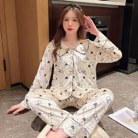 DanceeMangoo WAVMIT Winter Button Cardigan thicken Womens Flannel Warm Long Sleeve Pajamas Set Women Sleepwear Set Gold Velvet Home wear
DanceeMangoo WAVMIT Winter Button Cardigan thicken Womens Flannel Warm Long Sleeve Pajamas Set Women Sleepwear Set Gold Velvet Home wear