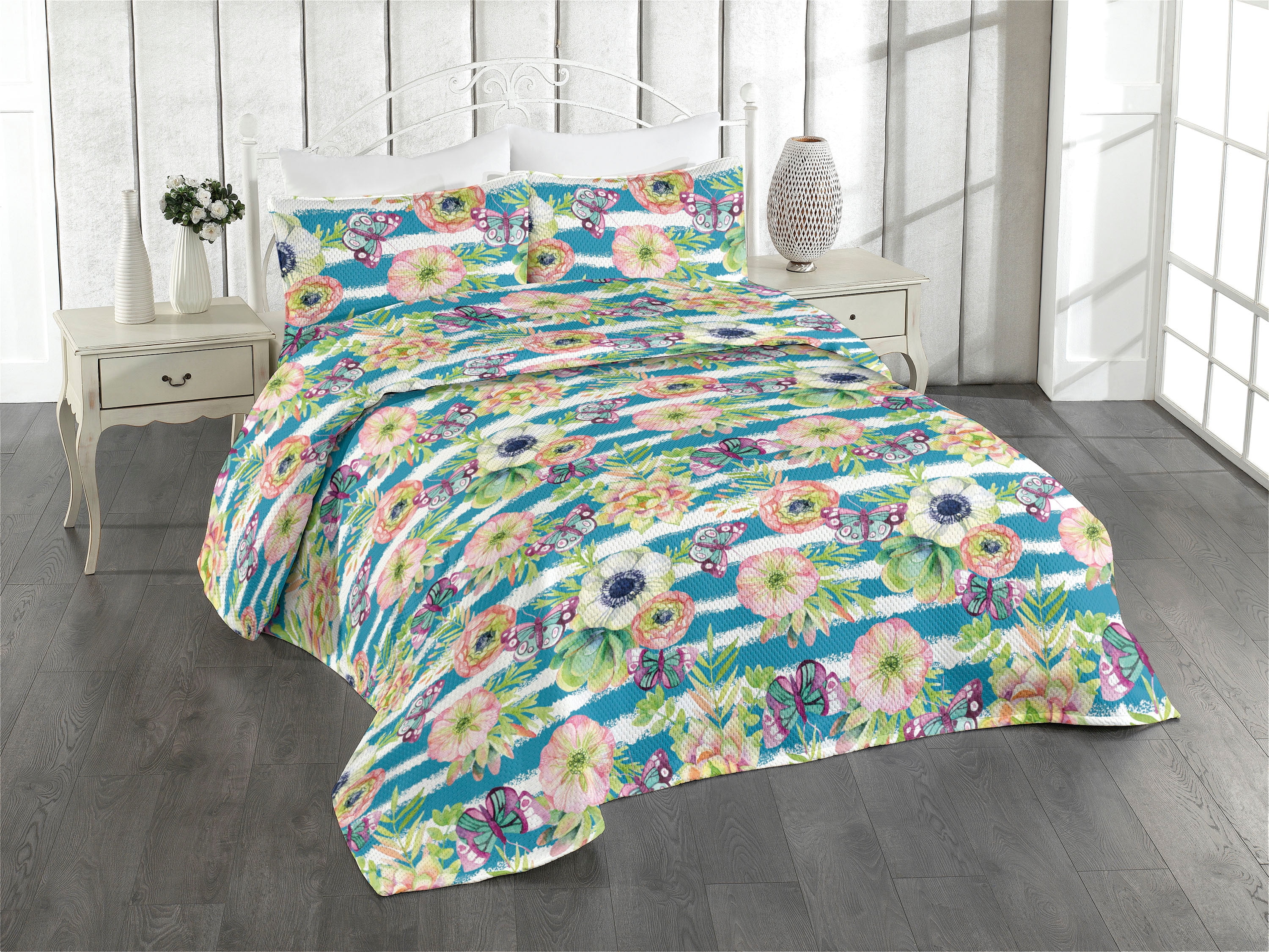 Ambesonne Floral Design Quilted Bedspread Set 3 Pcs Dreamy Spring Art