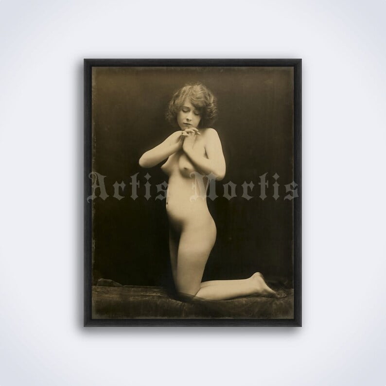 Poster Kneeling Naked Lady Retro Gothic Erotica Art Nude Photo