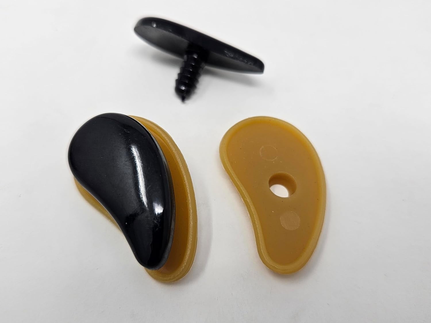 Pair of Zim's 18mm Angled Black Plastic Safety Eyes for Craft Amigurumi or Puppets (Pack of 6)
