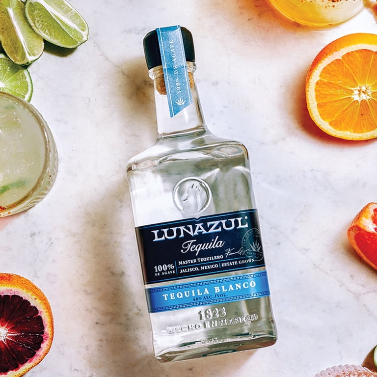 Lunazul Blanco Tequila, 1.75 L Bottle, 40.0% ABV - Walmart.com