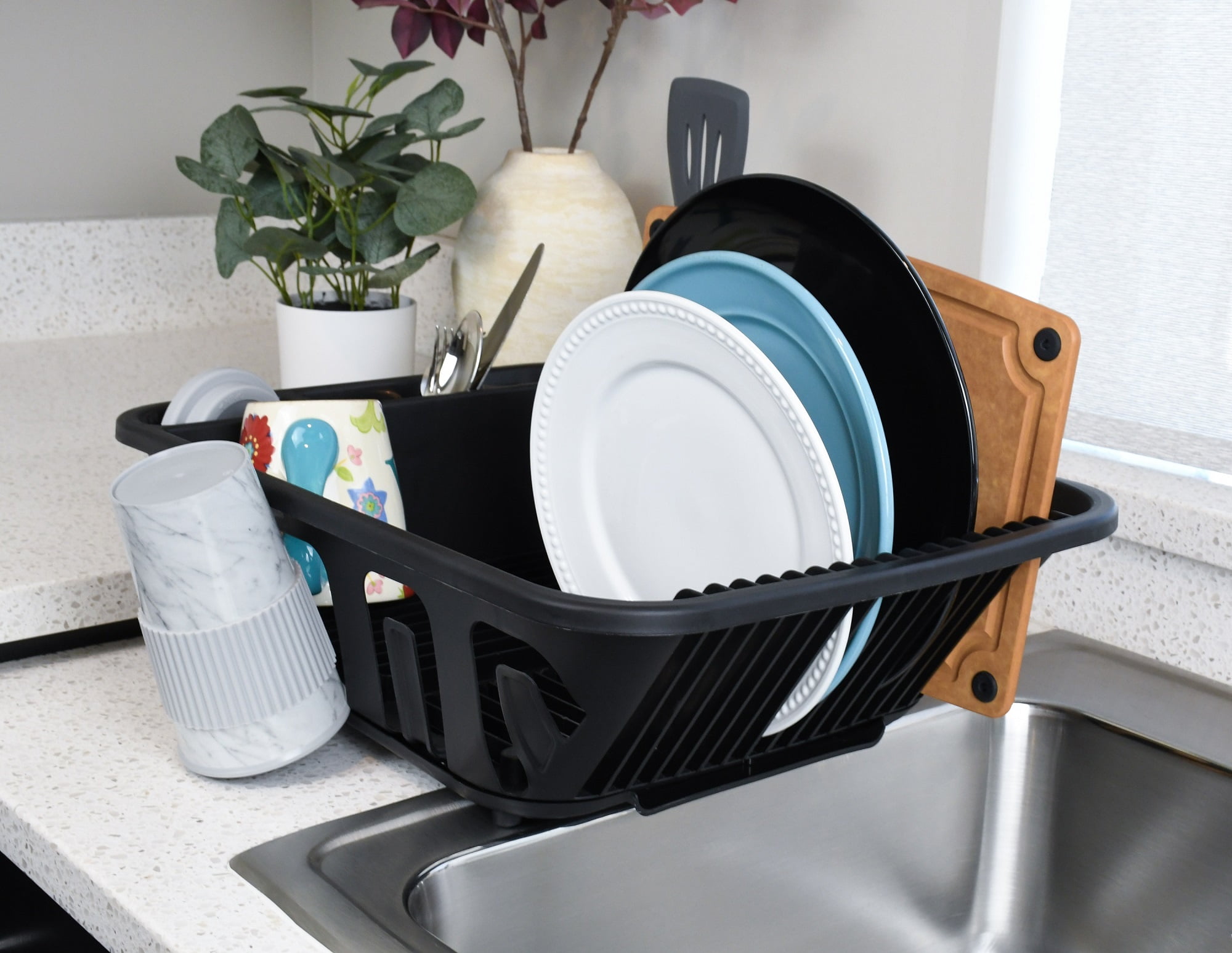 Kitchen Details 11.02-in W x 18.11-in L x 3.54-in H Polypropylene Dish Rack  and Drip Tray in the Dish Racks & Trays department at