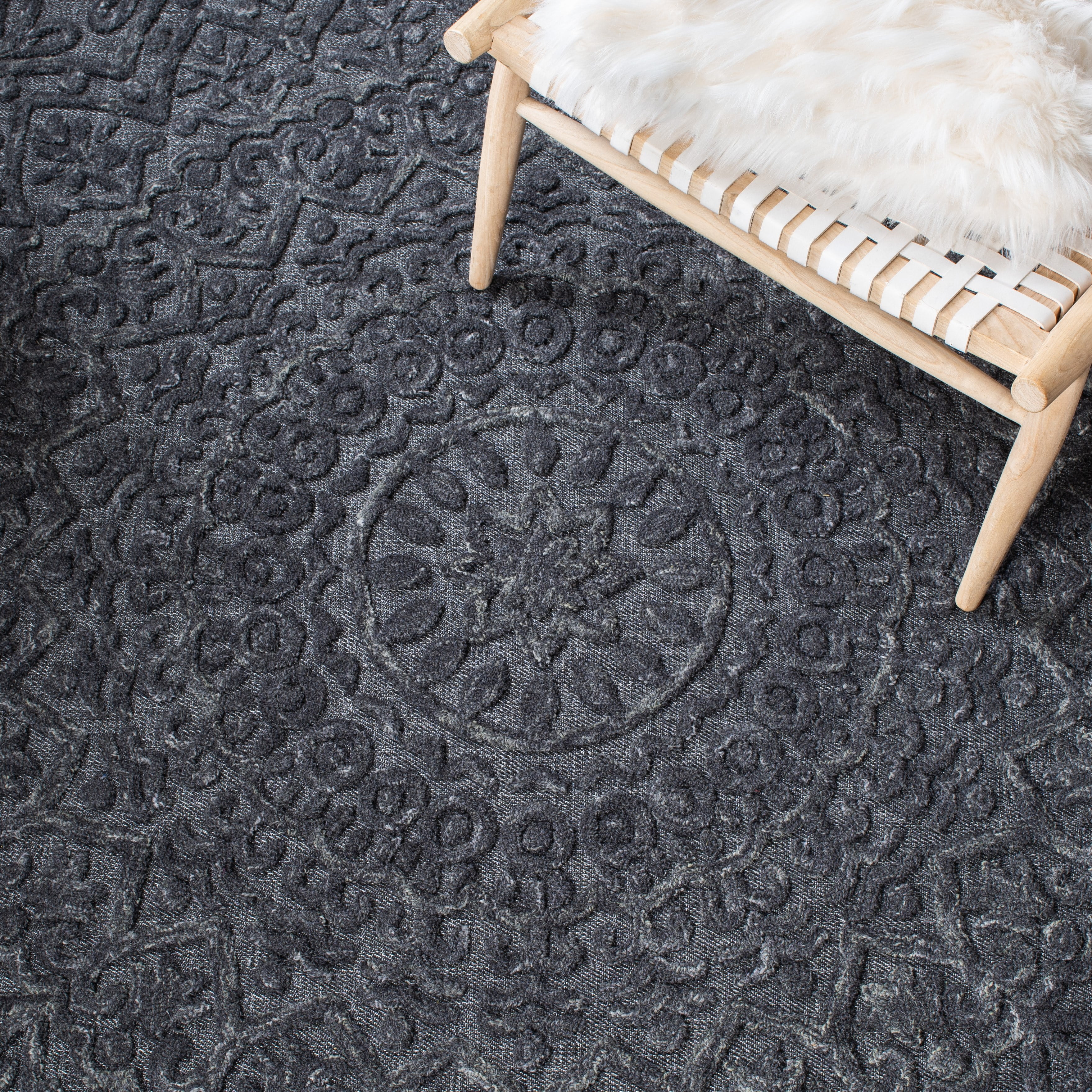SAFAVIEH Trace Montague Medallion Area Rug, Dark Grey, 5' x 8'