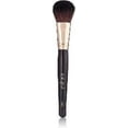 thumbnail image 2 of Brocha de maquillaje pro de L.A. Girl, colorete, 1 unidad, 1 libra, 2 of 3