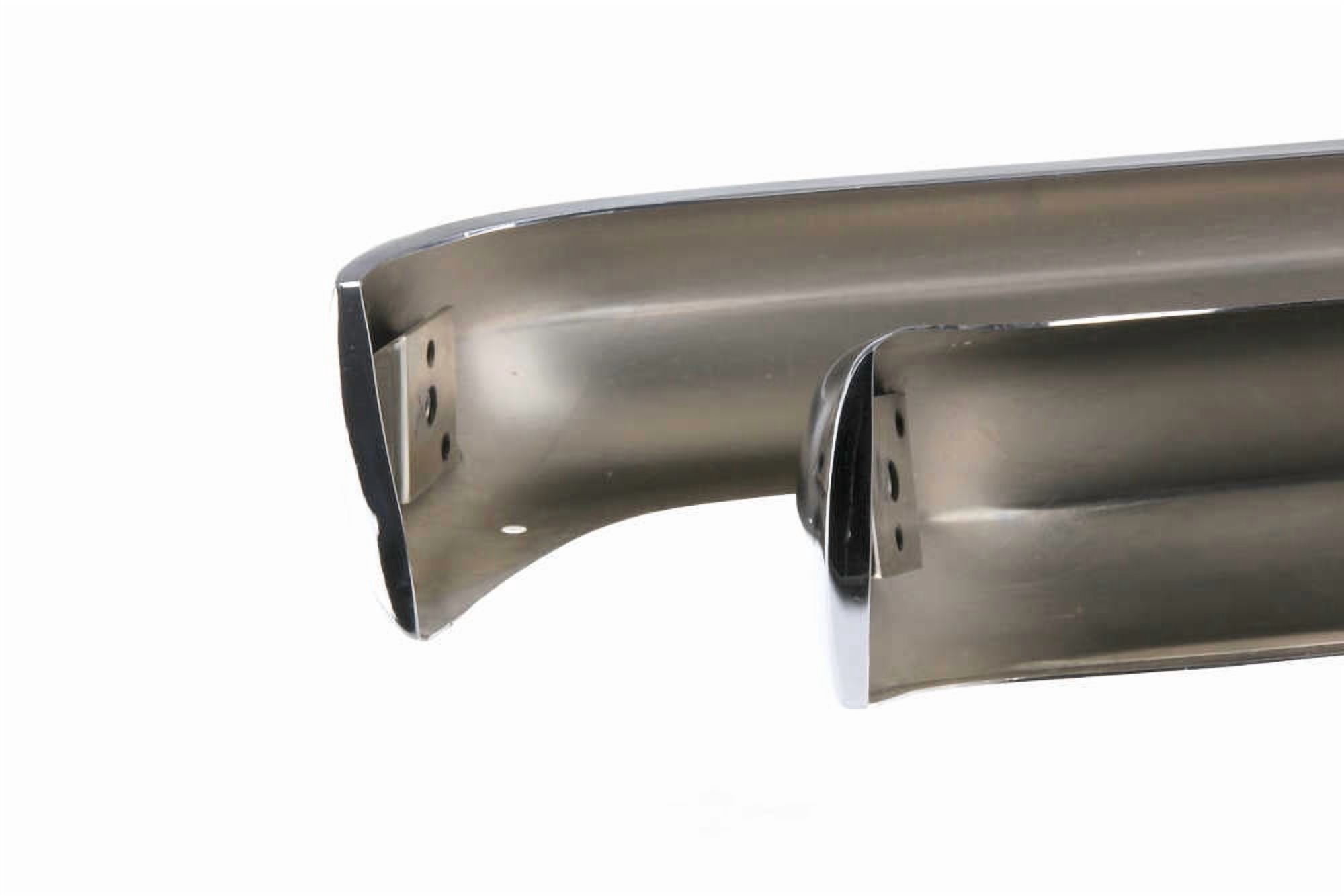 URO Parts URO-007087 Bumper Set