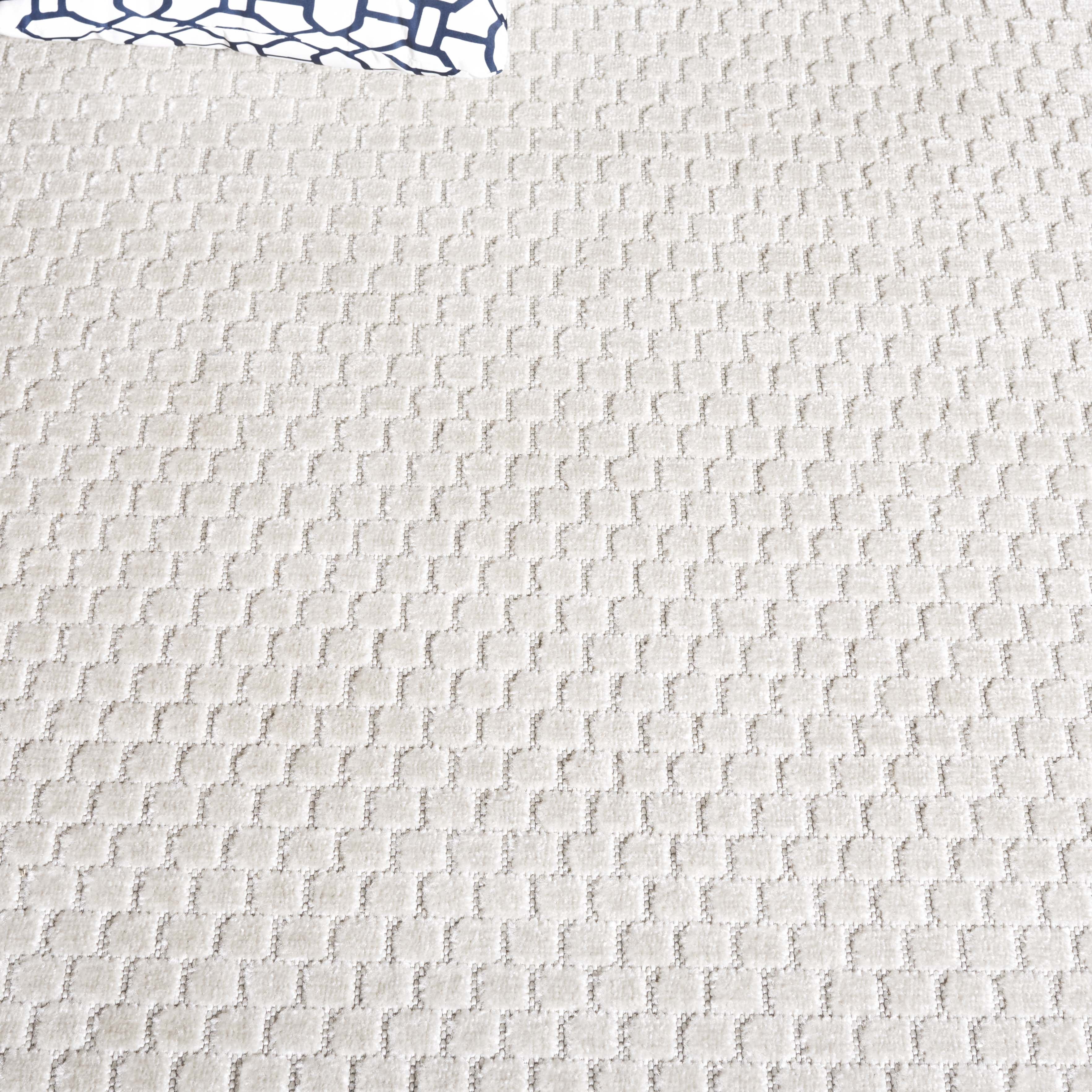 SAFAVIEH Stella Alton Geometric Indoor/Outdoor Area Rug, Ivory, 8'2" x 10'