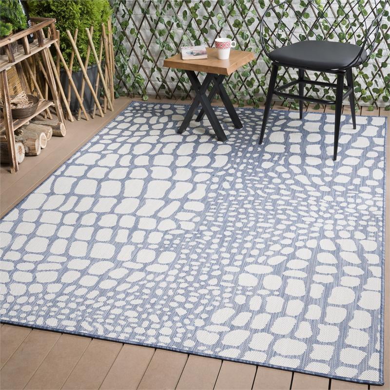 Indoor/Outdoor Pebbles Area Rug 5x7 Blue / White WKK20703