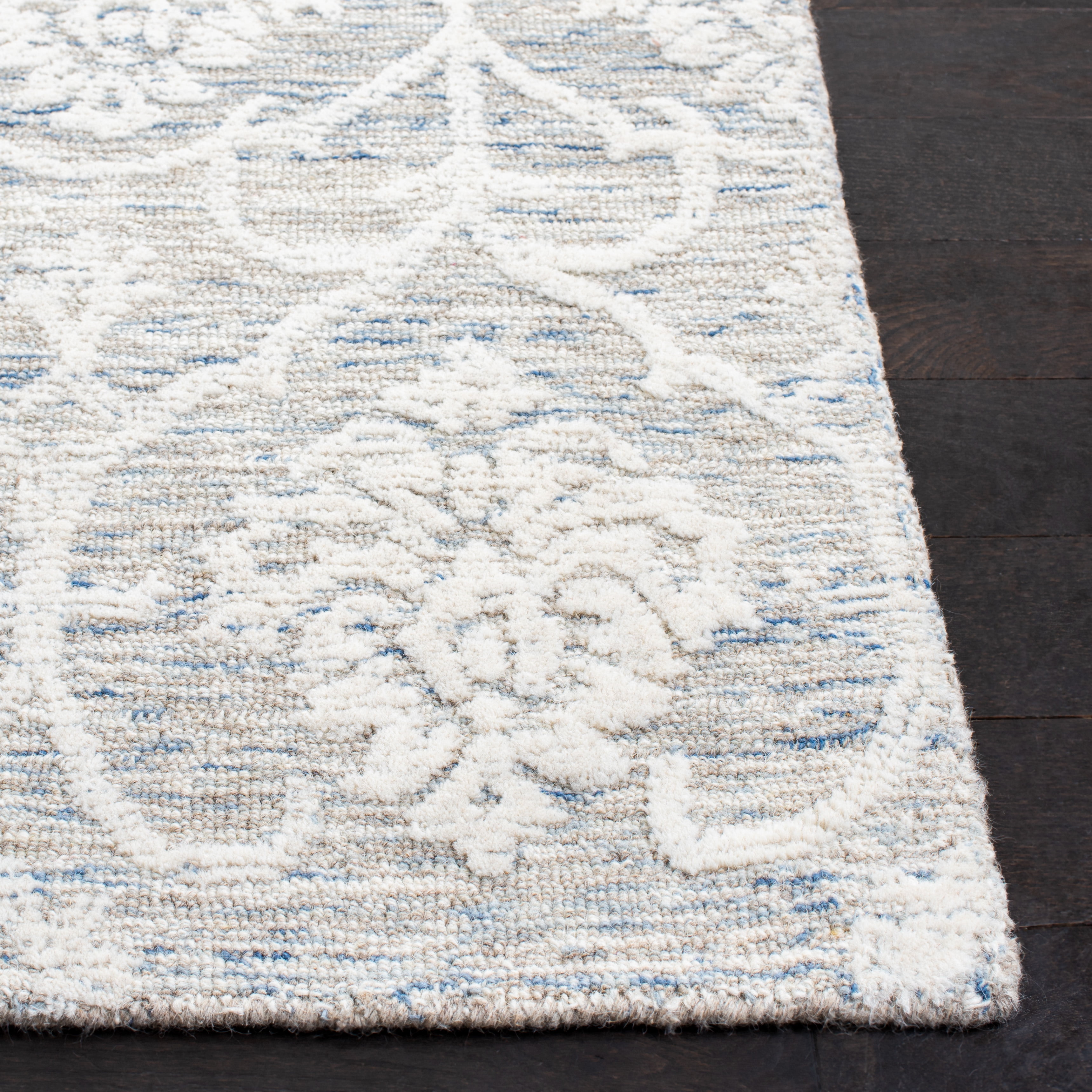 Safavieh Metro Sutton Medallion Area Rug, Light Blue/Ivory, 6' x 6' Square