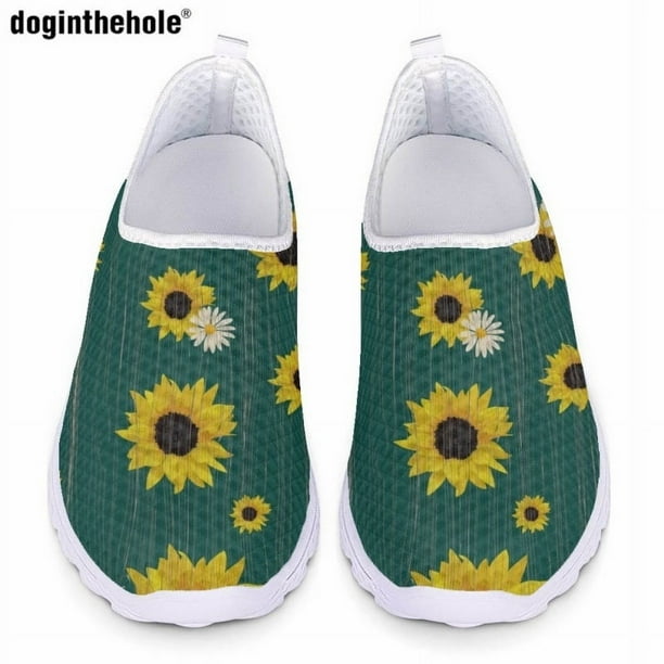 Nuestras zapatillas para correr están hechas de material EVA de alta calidad como suela. Adopta el diseño de malla superior, que puede ampliar las características agradables para la piel y transpirabl