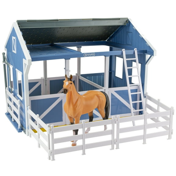 Breyer Horses Freedom Series Deluxe Country Stable & Wash Stall with Freedom Series Horse | 13 Piece Barn Playset | Horse Toy Model | 1:12 Scale Freedom Series Horse Figurine | Model #61149