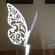 thumbnail image 4 of Tarjeta de mariposa de 50 piezas para decoración de copa Favor de Soledad Tarjeta de lugar de nombre de mesa, 4 of 7