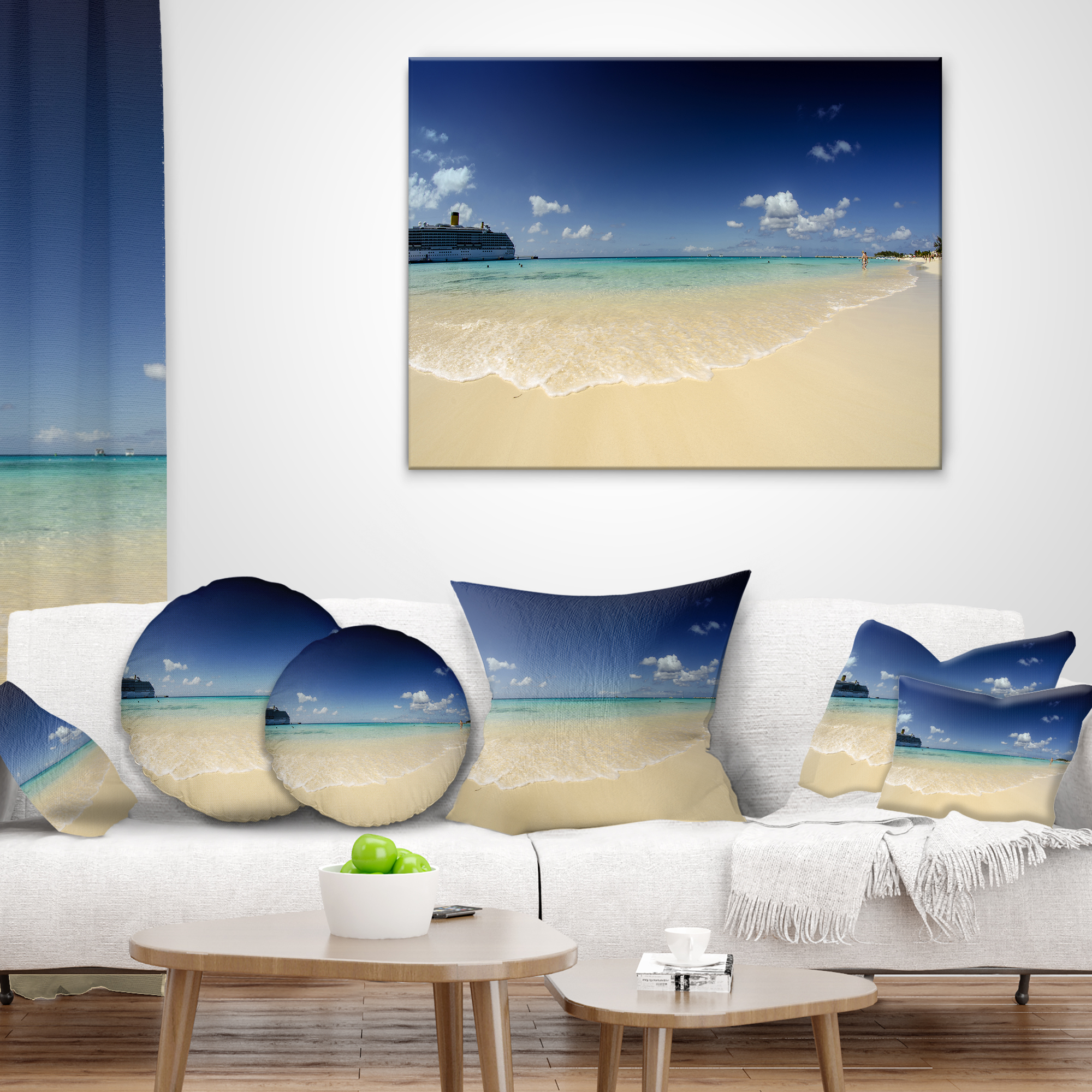 Designart Crystal Waters of Grand Cayman - Seashore Photo Throw Pillow - 16x16