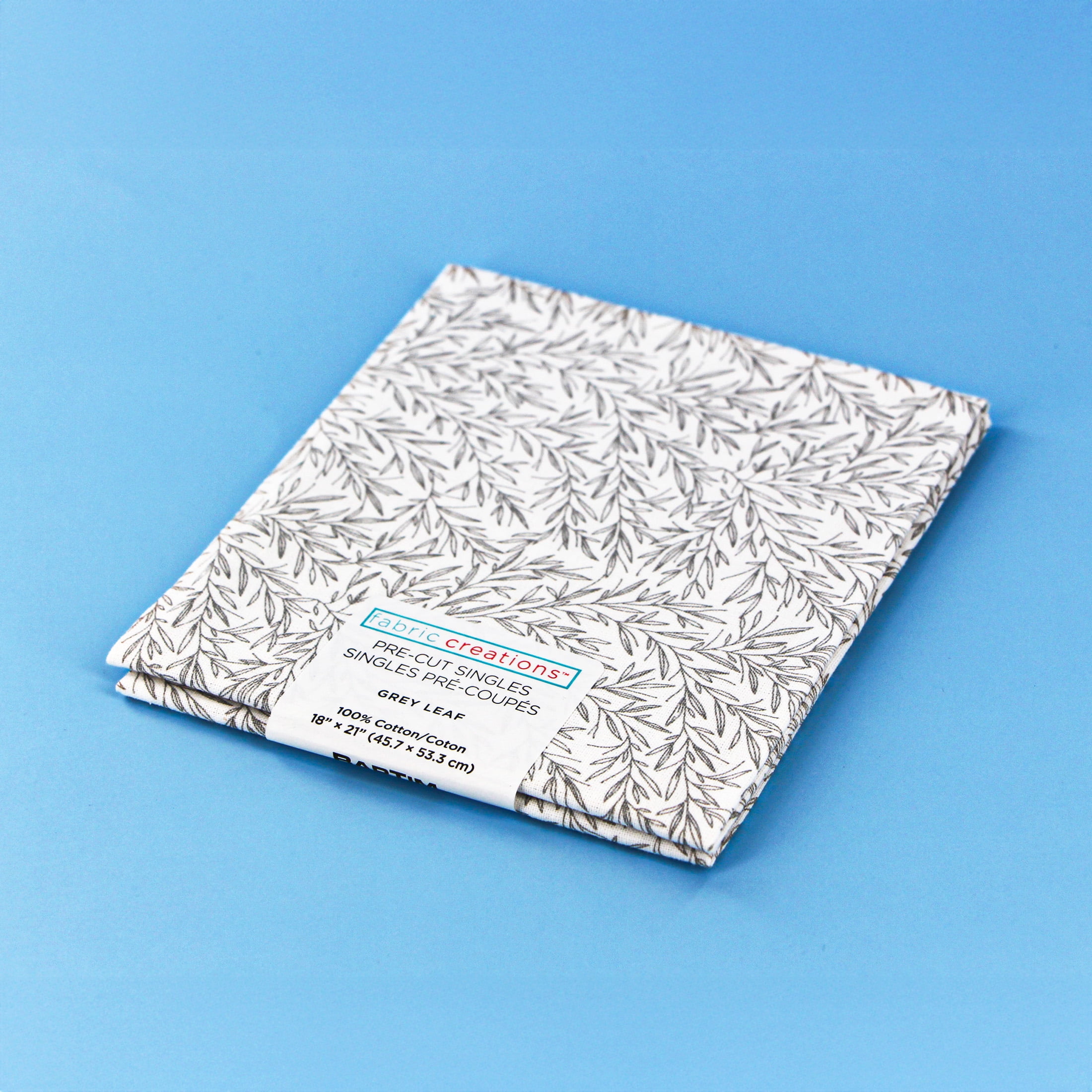 Fat Quarter, FABRIC CRÉATIONS, Feuille grise, 45 cm x 53 cm (18 po x 21 po)