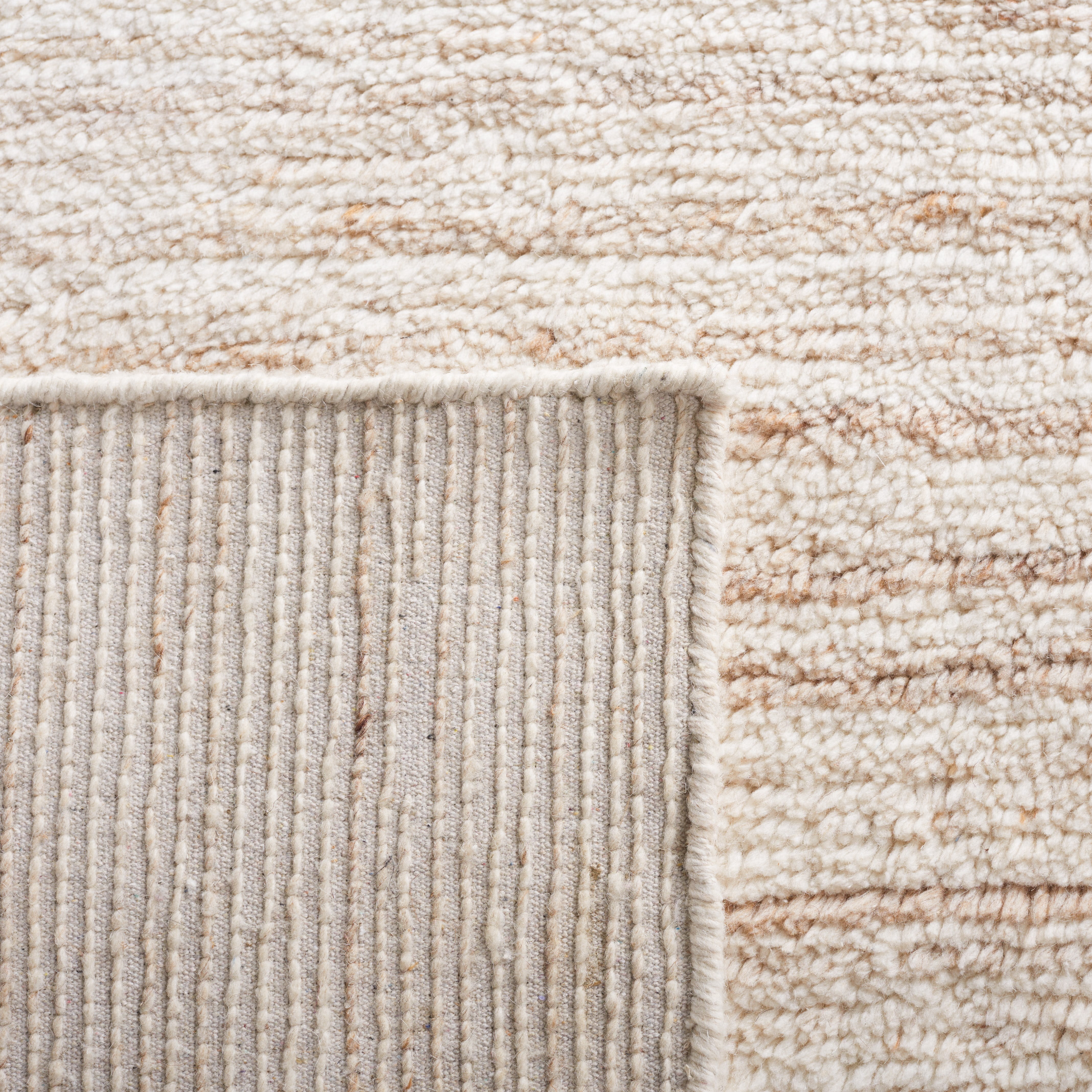SAFAVIEH Casablanca Katharine Distressed Runner Rug, Beige/Ivory, 2'3" x 11'