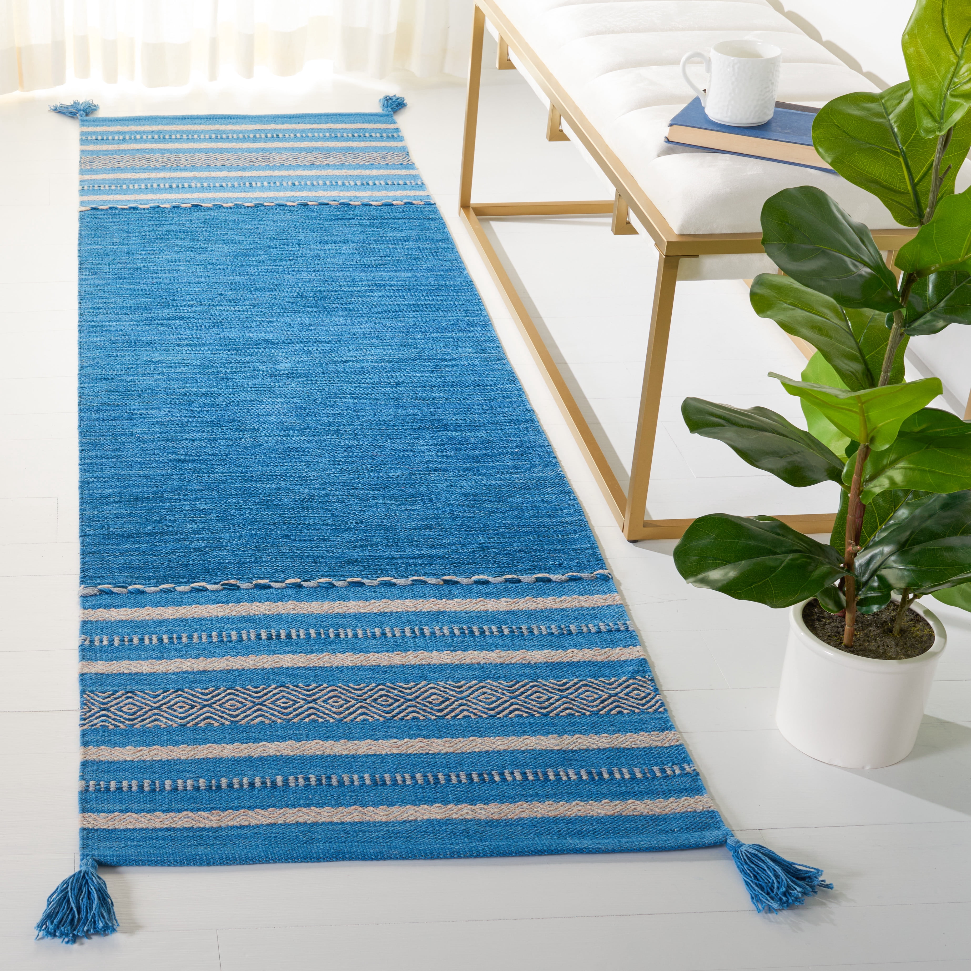 SAFAVIEH Montauk Ben Striped Cotton Runner Rug, Blue/Grey, 2'6" x 8'