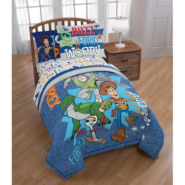 Toy Story 4 - Twin Reversible Comforter with Sham and 3 ...