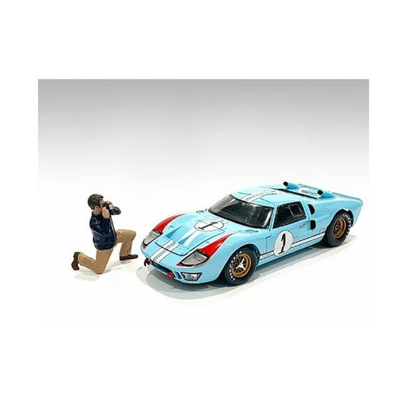 American Diorama 76398 2 in. Race Day Figurine IV for 1-24 Scale Model Car